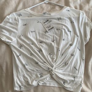 NWT cat crop top tee
